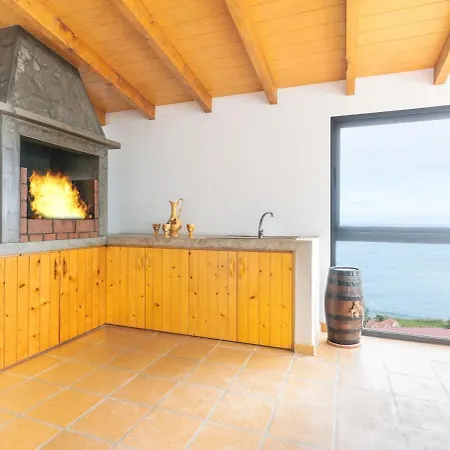 Escaleiras With Pool And Jacuzzy * Porto Moniz