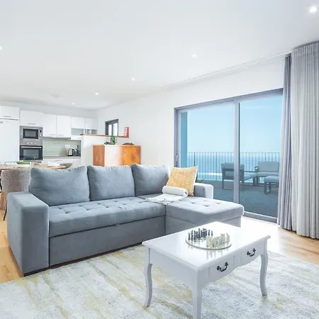 Escaleiras With Pool And Jacuzzy