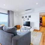 Escaleiras With Pool And Jacuzzy Villa