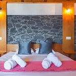 Escaleiras With Pool And Jacuzzy Villa Porto Moniz