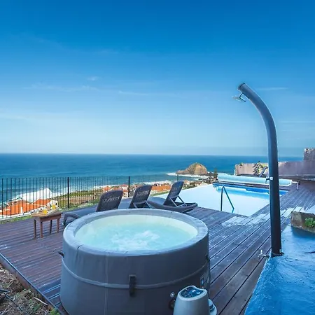 Escaleiras With Pool And Jacuzzi * Porto Moniz