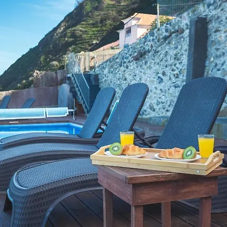 Escaleiras With Pool And Jacuzzy Porto Moniz