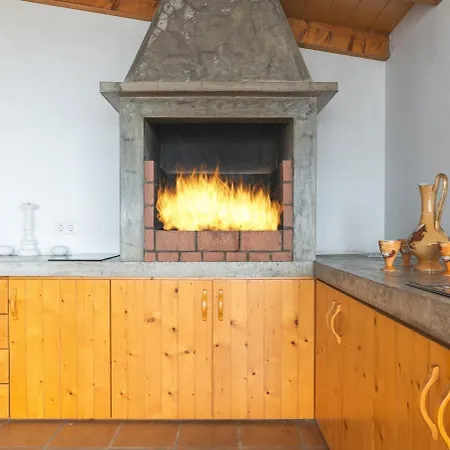 Вилла Escaleiras With Pool And Jacuzzy Порту-Мониш