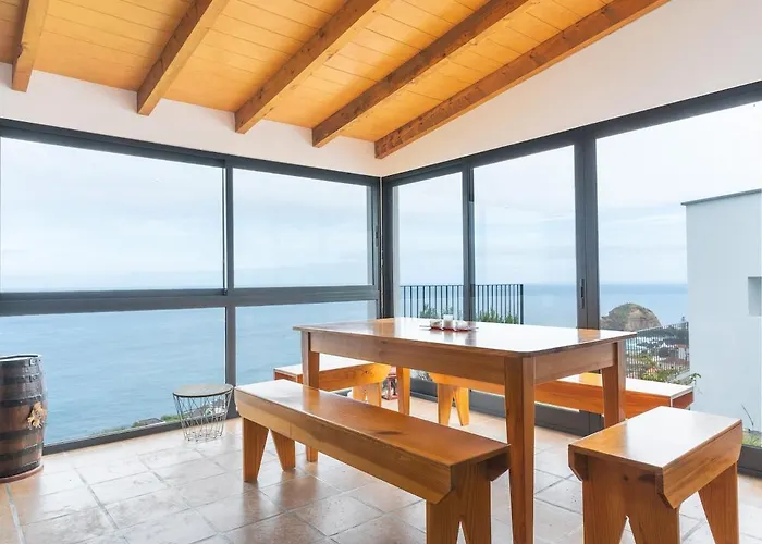 Escaleiras With Pool And Jacuzzy Porto Moniz