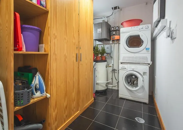 Escaleiras With Pool And Jacuzzy