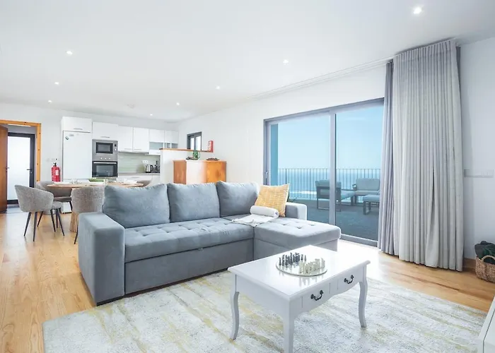 Escaleiras With Pool And Jacuzzy